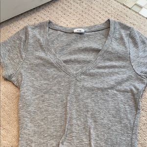 Simple gray top